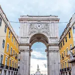 Sj2e Historic Baixa For 6 - Steps From Augusta Arch In Downtown! Apartament *