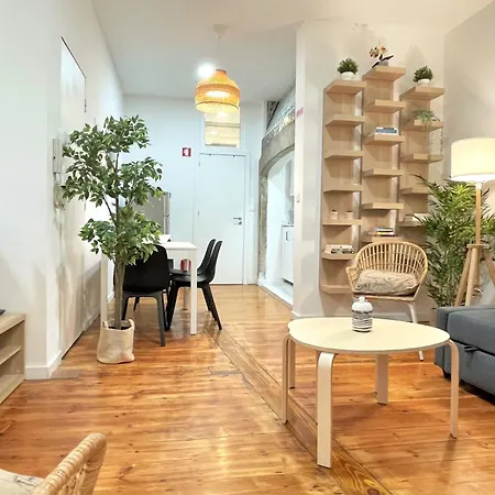 Sj2e Historic Baixa For 6 - Steps From Augusta Arch In Downtown! Διαμέρισμα